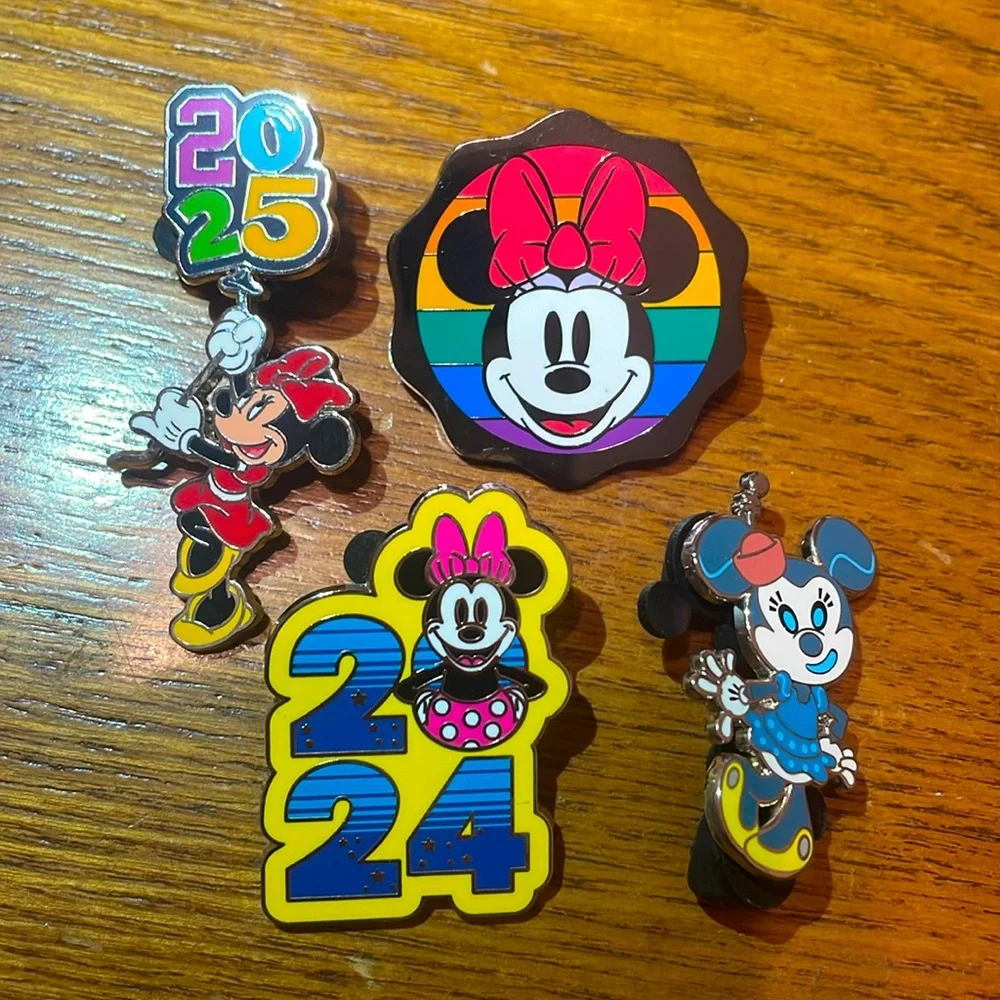 Disney’s Minnie Mouse Trading Pins - Lot of 4